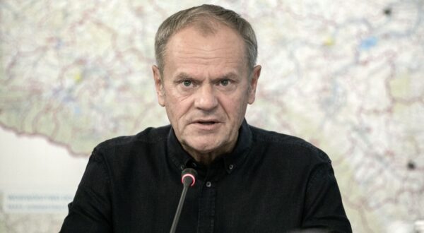 epa11615102 Polish Prime Minister Donald Tusk attends a meeting of the crisis team at the Voivodeship Office in Wroclaw, southwestern Poland, 20 September 2024. The low-pressure system, named Boris, caused devastating flooding across central and eastern Europe, with the region experiencing torrential rainfall since 11 September 2024, exceeding the average monthly precipitation. On 16 September, the Polish government officially declared a state of natural disaster in the affected areas, and activated the State Fire Service, Volunteer Fire Service, and Polish Army, including the Territorial Defense Forces, for potential prevention and rescue efforts. As Poland picks itself up from the flood-caused trail of devastation, the government pledges to leave the emergency services in the most at-risk areas.  EPA/KRZYSZTOF CWIK POLAND OUT