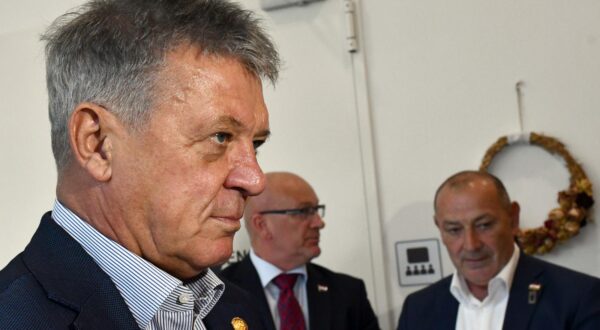 29.08.2024., Daruvar - Daruvar - Udruga nestalih u Domovinskom ratu organizirala je tribinu pod nazivom "Pravo nestalih na identitet - Pravo obitelji na istinu" na kojoj su sudjelovali ministar Tomo Medved, glavni drzavni odvjetnik Ivan Turudic, Bozo Vucemilovic - Simunovic voditelj sluzbe ratnih zlocina ravnateljstva policije RH, Ivona Paltrinieri ravnateljica Udruhe UZZN, te predstavnici SOA i VSOA.
 Photo: Ivica Galovic/PIXSELL