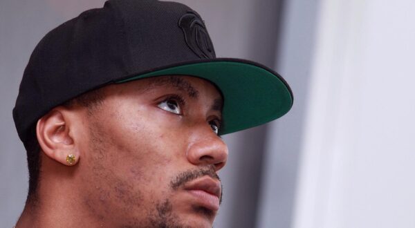 09.07.2013., Zagreb - Zvijezda Chicago Bullsa Derrick Rose stigao je u Zagreb u organizaciji Adidasa te odrzao konferenciju za novinare u Muzejsko-memorijalnom centru Drazen Petrovic u Ciboni na kojoj je prisustvovao i Gordan Giricek te Biserka Petrovic, s kojom je razmijenio dresove i obisao muzej. rPhoto: Goran Stanzl/PIXSELL