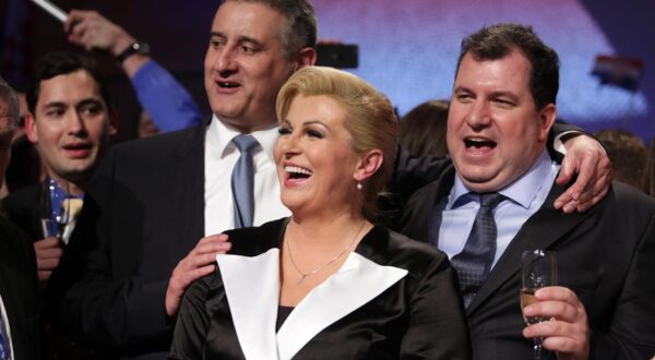 11.01.2015., Zagreb - Izborni stozer u Hypo centru HDZ-ove predsjednicke kandidatkinje Kolinde Grabar Kitarovic gdje se ocekuju rezultati drugog kruga predsjednickih izbora 2014./2015.  Photo: Grgur Zucko/PIXSELL