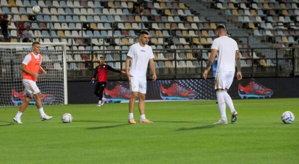 18.08.2024., stadion HNK Rijeka, Rijeka - SuperSport HNL, 3. kolo, HNK Rijeka - Istra 1961. Zagrijavanje prije utakmice. Photo: Goran Kovacic/PIXSELL