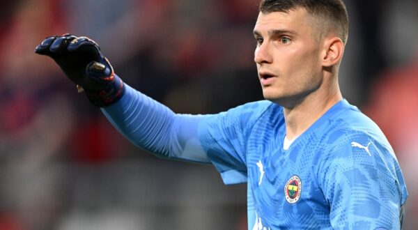 8/6/2024 - VALENCIENNES - Fenerbahce SK goalkeeper Dominik Livakovic during the UEFA Champions League third qualifying round between Lille OSC and Fenerbahce SK at Stade du Hainaut on August 6, 2024 in Valenciennes, France. ANP | Hollandse Hoogte | GERRIT VAN KEULEN /ANP/Sipa USA,Image: 899963961, License: Rights-managed, Restrictions: *** World Rights Except Belgium, France, Germany, The Netherlands, and the UK ***  BELOUT DEUOUT FRAOUT GBROUT NLDOUT, Model Release: no, Credit line: ANP / ddp USA / Profimedia