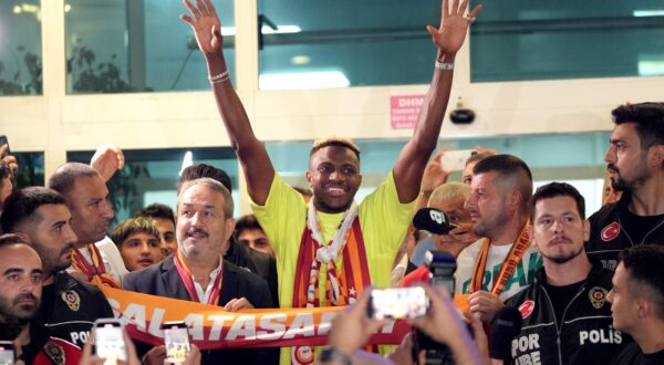 ISTANBUL, TURKIYE - SEPTEMBER 3: 25 year old Nigerian defender Victor Osimhen, whom Galatasaray plans to recruit, arrives in Istanbul, Turkiye on September 3, 2024. Islam Yakut / Anadolu,Image: 904327752, License: Rights-managed, Restrictions: , Model Release: no, Credit line: Islam Yakut / AFP / Profimedia