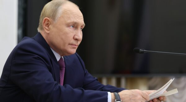 8772275 25.09.2024 Russian President Vladimir Putin holds a meeting of the Security Council on nuclear deterrence at the Kremlin in Moscow, Russia.  / POOL,Image: 911791671, License: Rights-managed, Restrictions: Editors' note: THIS IMAGE IS PROVIDED BY RUSSIAN STATE-OWNED AGENCY SPUTNIK., Model Release: no, Credit line: Alexander Kazakov / Sputnik / Profimedia