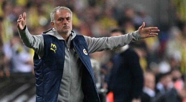 Fenerbahce's Portuguese coach Jose Mourinho reacts during the UEFA Europa League 1st round day 1 football match between Fenerbahce SK and Union Saint-Gilloise at the Fenerbahce Sukru Saracoglu stadium in Istanbul, on September 26, 2024.,Image: 912309563, License: Rights-managed, Restrictions: , Model Release: no, Credit line: Ozan KOSE / AFP / Profimedia