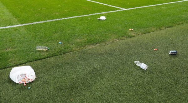 Objects thrown at Real Madrid player Thibaut Courtois by Atletico Madrid supporters during La Liga match Real Madrid v Atletico Madrid on September 29, 2024 in Madrid, Spain.,Image: 913948530, License: Rights-managed, Restrictions: , Model Release: no, Credit line: Acero/AlterPhotos/ABACA / Abaca Press / Profimedia