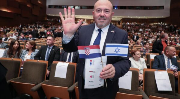 11.10.2023., Zagreb -  Povodom obiljezavanja 26 godina diplomatskih odnosa Hrvatske i Izraela, kao i 75. godisnjica osnivanja drzave Izrael u Koncertnoj dvorani Vatroslav Lisinski odrzan je svecani koncert. veleposlanik Izraela Gary Koren Photo: Jurica Galoic/PIXSELL