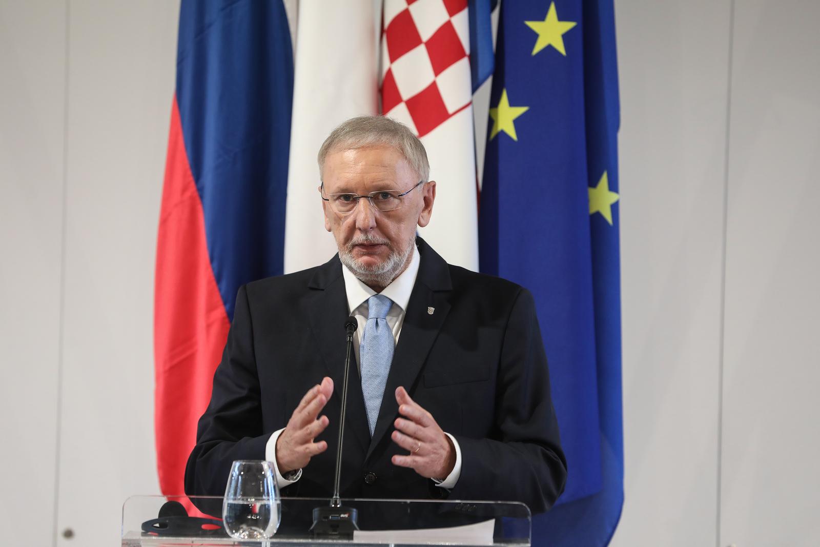 Davor Božinović