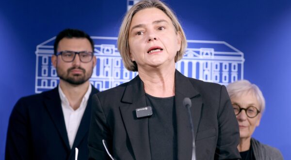25.09.2024., Zagreb - Na konferenciji za medije Kluba zastupnika Mozemo! odrzanoj u Saboru o aktualnim temama govorila je Sandra Bencic. Photo: Patrik Macek/PIXSELL