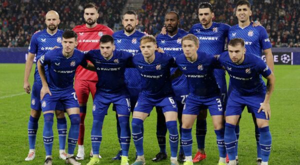 Soccer Football - Champions League - FC Salzburg v GNK Dinamo Zagreb - Red Bull Arena Salzburg, Salzburg, Austria - October 23, 2024 GNK Dinamo Zagreb players pose for a team group photo before the match REUTERS/Gintare Karpaviciute Photo: Gintare Karpaviciute/REUTERS