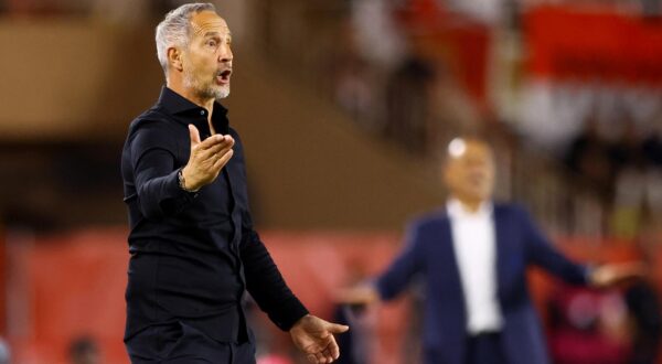 Soccer Football - Ligue 1 - AS Monaco v Montpellier - Stade Louis II, Monaco - September 28, 2024 AS Monaco coach Adi Hutter reacts REUTERS/Manon Cruz Photo: Manon Cruz/REUTERS