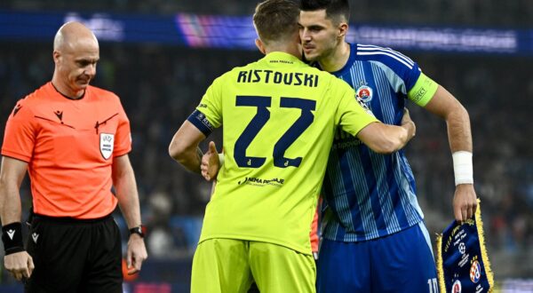05.11.2024., stadion Tehelne pole, Bratislava, Slovacka - UEFA Liga prvaka, grupna faza, 4. kolo, SK Slovan Bratislava - GNK Dinamo. Stefan Ristovski, Marko Tolic Photo: Marko Lukunic/PIXSELL