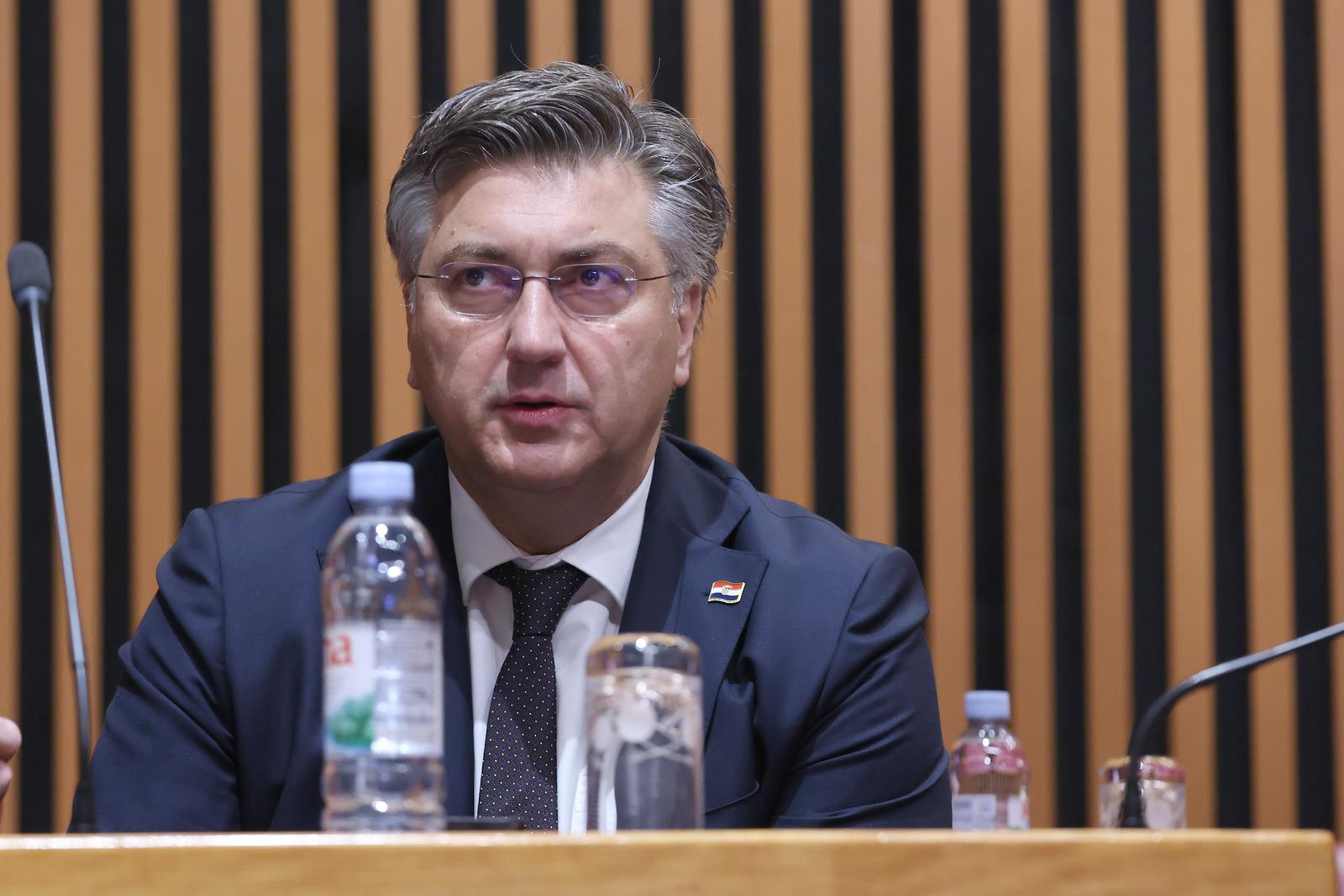 20.11.2024., Zagreb - 4. sjednica Hrvatskoga sabora nastavljena je raspravom o Prijedlogu drzavnog proracuna Republike Hrvatske za 2025. godinu i projekcija za 2026. i 2027. godinu. Photo: Patrik Macek/PIXSELL