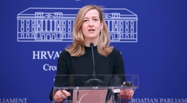23.02.2024., Zagreb - Na konferenciji za medije odrzanoj u Saboru o temi "Nevidjeni napad Andreja Plenkovica na vladavinu prava u Hrvatskoj"  govorili su Mirela Ahmetovic i Misel Jaksic.
 Photo: Patrik Macek/PIXSELL
