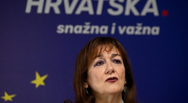 28.05.2024., Zagreb - Konferencija za medije kandidatkinja na europskim izborima s liste HDZ-a Dubravke Suice i Nikoline Brnjac na temu Demografija, mladi i zelena tranzicija.  Photo: Marko Lukunic/PIXSELL