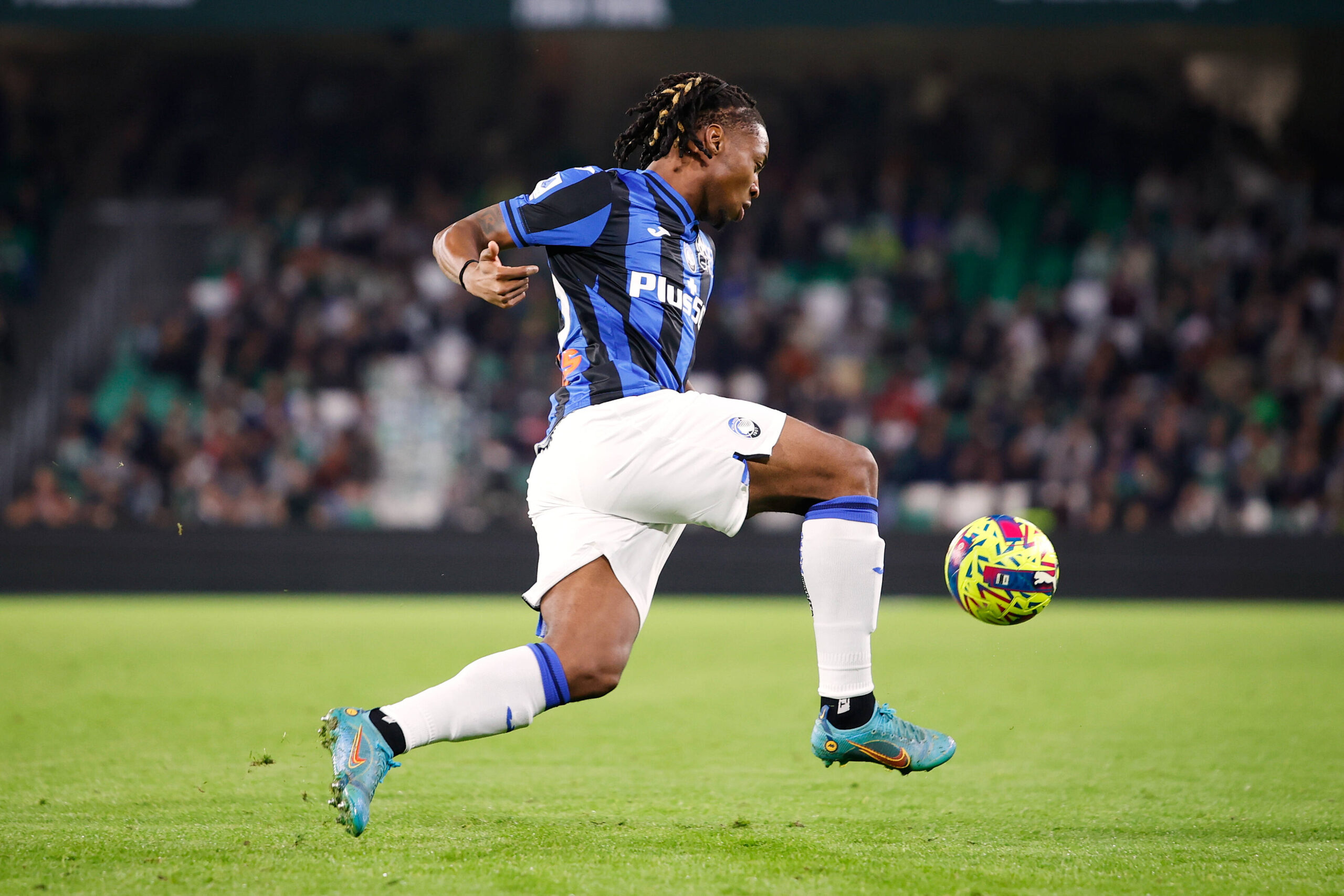 Real Betis v Atalanta, International football friendly, Seville, Spain Seville, Spain. 23rd, December 2022. Brandon Soppy 93 of Atalanta seen during the football friendly between Real Betis and Atalanta at the Estadio Benito Villamarin in Seville. Seville Andalucia Spain Estadio Benito Villamarin PUBLICATIONxNOTxINxDENxNORxFIN Copyright: xGonzalesxPhoto/JesusxRuizxMedinax