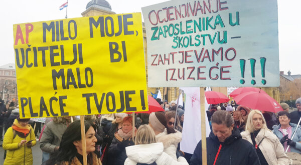 Zagreb, 14.12.2024.- U organizaciji Sindikata znanosti, kolskog sindikata Preporod i Nezavisnog sindikata zaposlenih u srednjim kolama u Zagrebu je odran prosvjed zbog nezadovoljstva novim Zakonom o plaæama i sustavom ocjenjivanja koji bi u javnim slubama trebao stupiti na snagu 1. sijeènja. Na slici prosvjednici na trgu Republike Hrvatske. 
foto HINA/ Lana SLIVAR DOMINIÆ/ ua