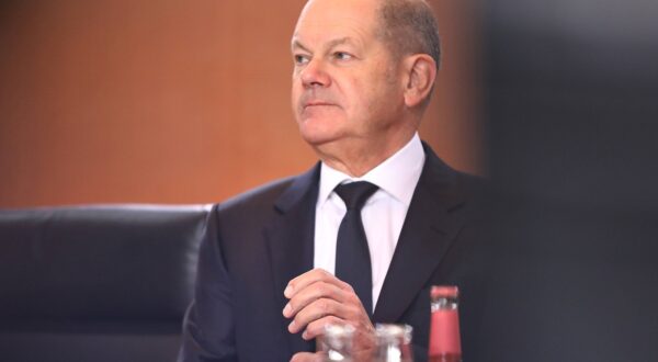 Berlin, Deutschland, 04.12.2024: Bundeskanzleramt: 121. Kabinettssitzung: Bundeskanzler Olaf Scholz SPD *** Berlin, Germany, 04 12 2024 Federal Chancellery 121 Cabinet meeting Federal Chancellor Olaf Scholz SPD Copyright: xdtsxNachrichtenagenturx dts_52731,Image: 942949750, License: Rights-managed, Restrictions: imago is entitled to issue a simple usage license at the time of provision. Personality and trademark rights as well as copyright laws regarding art-works shown must be observed. Commercial use at your own risk., Model Release: no, Credit line: dts Nachrichtenagentur / imago stock&people / Profimedia