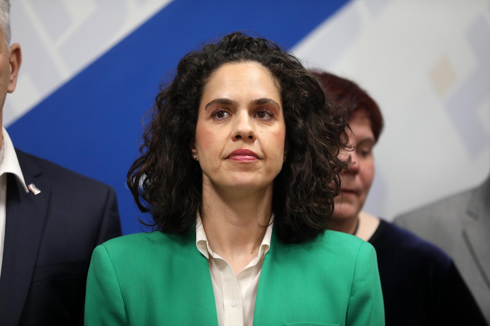 03.04.2024., Rijeka - Potpredsjednik HDZ-a i nositelj liste u 8. izbornoj jedinici Oleg Butkovic predstavio je dio HDZ-ovog izbornog programa i kandidate liste HDZ-a i koalicijskih partnera u VIII izbornooj jedinici. Ana Kucic Photo: Goran Kovacic/PIXSELL