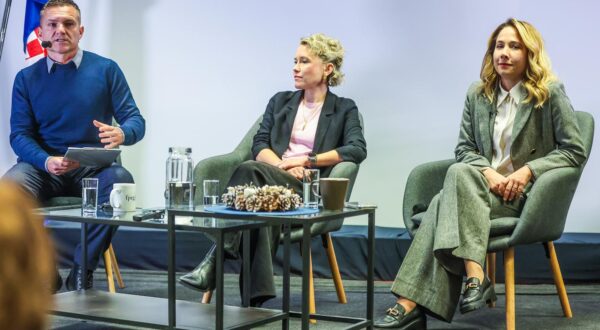 09.12.2024.., Zagreb - Gong, Fakultet politickih znanosti i Diplomatski klub FPZG-a organizirali su debatu kandidatkinja za predsjednika/cu Republike Hrvatske. Ivana Kekin, Marija Selak Raspudic Photo: Slavko Midzor/PIXSELL