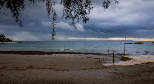 09.12.2024., Split  - Jesen na Splitskim Bacvicama. Photo: Zvonimir Barisin/PIXSELL