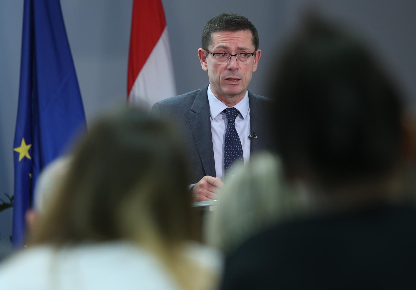 15.06.2013., Zagreb - Veleuciliste VERN organiziralo je okrugli stol Hrvatski put u EU. Ivan Simonovic. rPhoto: Marko Lukunic/PIXSELLr