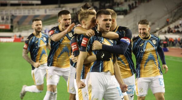 15.12.2024., stadion Poljud, Split - SuperSport HNL, 17. kolo, HNK Hajduk - HNK Rijeka. Slavlje nogometasa Rijeke nakon pogotka Lindona Selahija za izjednacenje 2:2. Lindon Selahi Photo: Ivo Cagalj/PIXSELL