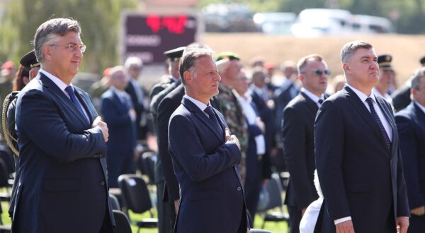 05.08.2024., Stadion NK Dinara, Knin - Proslava obiljezavanja Dana pobjede i domovinske zahvalnosti, Dana hrvatskih branitelja i 29. obljetnice vojno redarstvene operacije Oluja. Andrej Plenkovic, Gordan Jandrokovic, Zoran Milanovic. Photo: Sime Zelic/PIXSELL