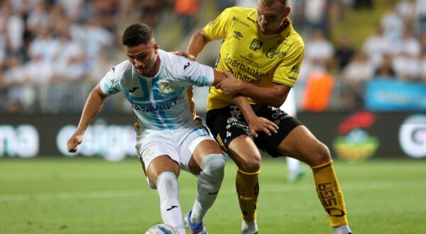 08.08.2024., stadion HNK Rijeka, Rijeka - Prva utakmica treceg pretkola UEFA Europske Lige, HNK Rijeka - IF Elfsborg. Marijan Cabraja, Gustav Henriksson Photo: Nel Pavletic/PIXSELL