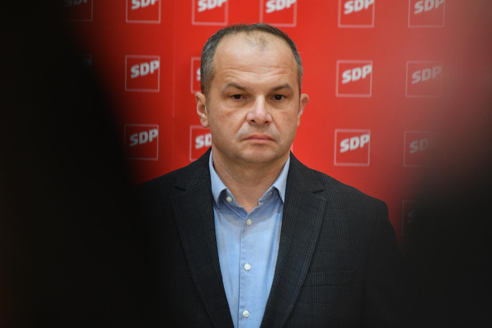 08.12.2024., Sibenik - Konferencija za medije predsjednika SDP-a Sinise Hajdasa Doncica i Toncija Restovica saborskog zastupnika. Photo: Hrvoje Jelavic/PIXSELL