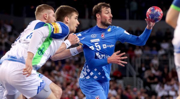10.01.2025., Arena Zagreb, Zagreb - Prijateljska rukometna utakmica uoci Svjetskog rukometnog prvenstva 2025., Hrvatska - Slovenija. Domagoj Duvnjak Photo: Igor Kralj/PIXSELL
