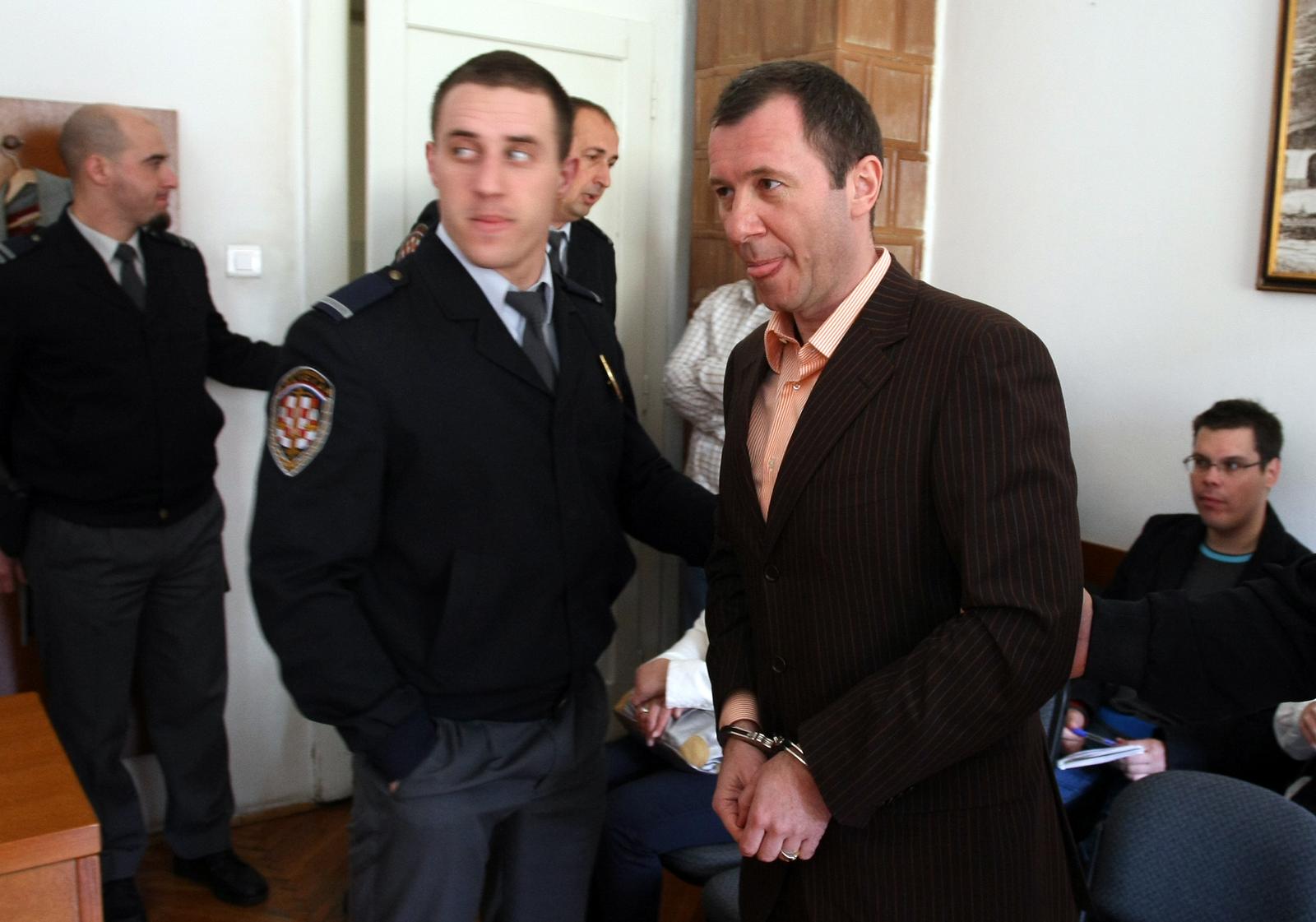 27.03.2012., Zagreb - Objava presude Kresimiru Gilji za pokusaj ubojstva na Zupanijskom sudu.rPhoto: Jurica Galoic/PIXSELLr