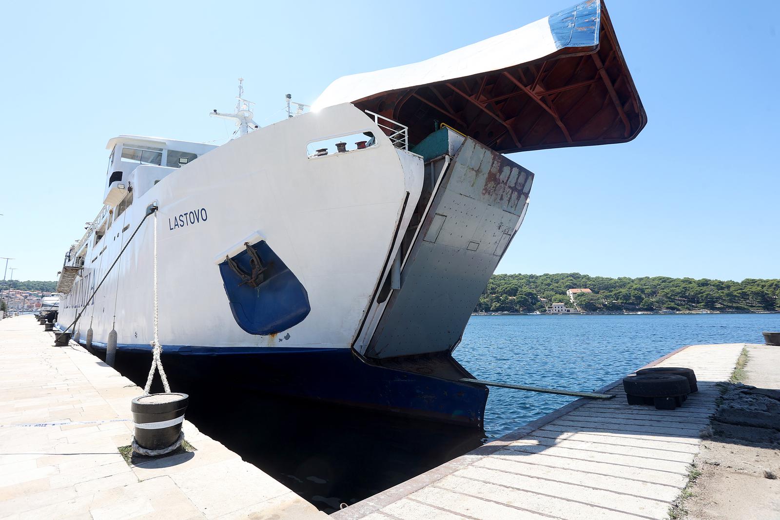 12.08.2024., Mali Losinj - U padu ulazne rampe trajekta Lastovo u trajektnom pristanistu u Malom Losinju trojica mornara Jadrolinije su poginula, a jedan je tesko ozlijedjen. Photo: Nel Pavletic/PIXSELL