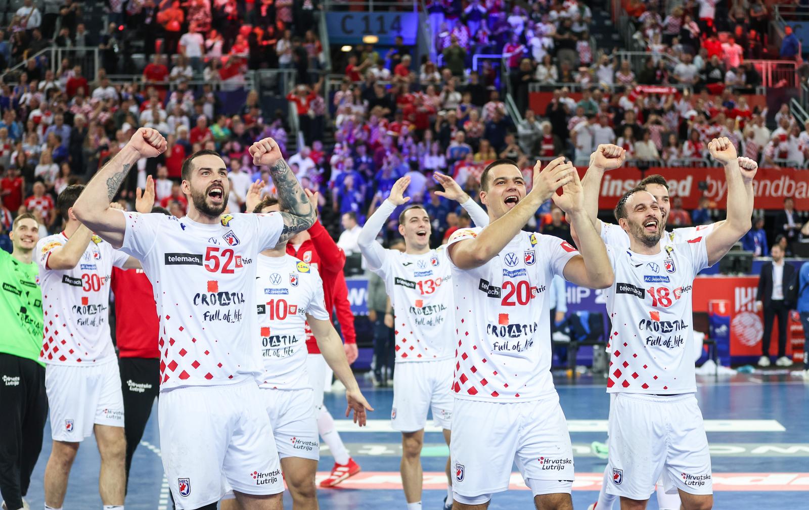 26.01.2025., Arena Zagreb, Zagreb - IHF Svjetsko rukometno prvenstvo 2025., drugi krug, skupina IV, Hrvatska - Slovenija. Leon Susnja, Mateo Maras, Igor Karacic Photo: Sanjin Strukic/PIXSELL