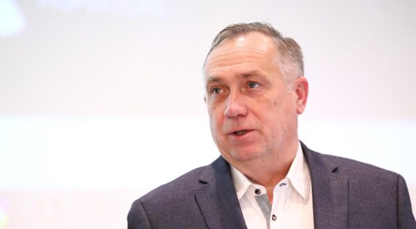 27.01.2025., Zagreb - Josip Kelemen najavio je u ime platforme Halo, inspektor novi bojkot trgovinama i odredjenim lancima i proizvodima Photo: Emica Elvedji/PIXSELL