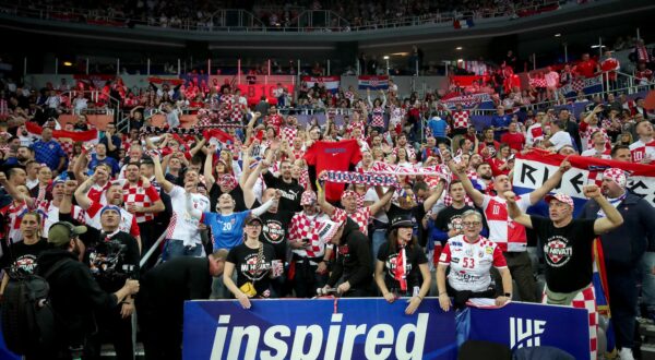 30.01.2025., Arena Zagreb, Zagreb - IHF Svjetsko rukometno prvenstvo 2025., polufinale, Francuska - Hrvatska. navijaci Hrvatske Photo: Sanjin Strukic/PIXSELL