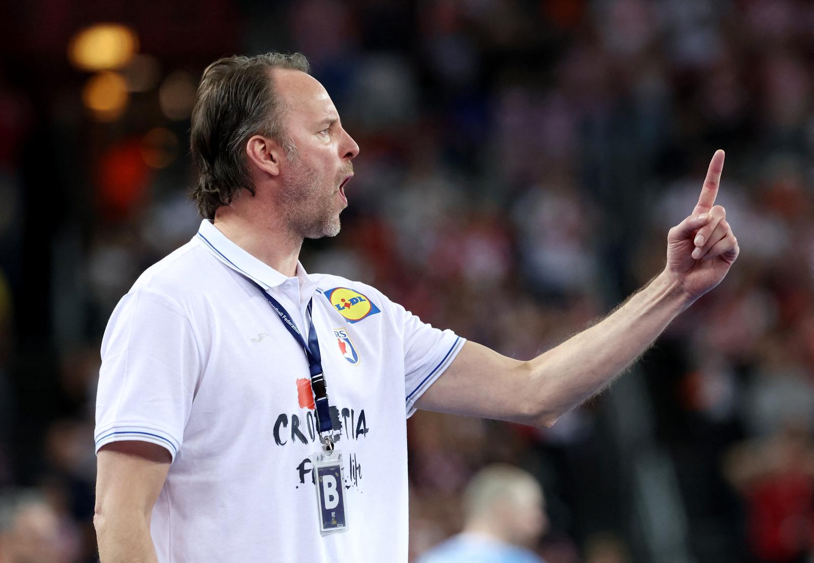 Handball - IHF Handball World Championships 2025 - Quarter Final - Croatia v Hungary - Zagreb Arena, Zagreb, Croatia - January 28, 2025 Croatia coach Dagur Sigurdsson reacts REUTERS/Antonio Bronic Photo: Antonio Bronic/REUTERS