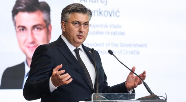 20.01.2025., Zagreb - Otvorenje konferencije "Nacionalni plan oporavka i otpornosti: konkurentna i zelena tranzicija u Republici Hrvatskoj" u Nacionalnoj i sveucilisnoj knjiznici. predsjednik Vlade RH Andrej Plenkovic Photo: Luka Stanzl/PIXSELL