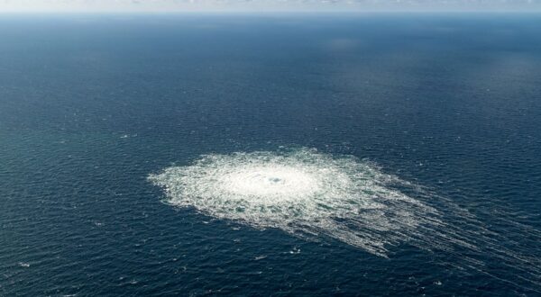 This handout picture released on September 27, 2022 by the Danish Defence Command shows the gas leak at the Nord Stream 2 gas pipeline as it is seen from the Danish Defence's F-16 rejection response off the Danish Baltic island of Bornholm, south of Dueodde.  The two Nord Stream gas pipelines linking Russia and Europe have been hit by unexplained leaks, Scandinavian authorities said on September 27, 2022, raising suspicions of sabotage. The pipelines have been at the centre of geopolitical tensions in recent months as Russia cut gas supplies to Europe in suspected retaliation against Western sanctions following its invasion of Ukraine.,Image: 726456120, License: Rights-managed, Restrictions: RESTRICTED TO EDITORIAL USE - MANDATORY CREDIT "AFP PHOTO /  DANISH DEFENCE " - NO MARKETING - NO ADVERTISING CAMPAIGNS - DISTRIBUTED AS A SERVICE TO CLIENTS - LARGER VERSION, ***
HANDOUT image or SOCIAL MEDIA IMAGE or FILMSTILL for EDITORIAL USE ONLY! * Please note: Fees charged by Profimedia are for the Profimedia's services only, and do not, nor are they intended to, convey to the user any ownership of Copyright or License in the material. Profimedia does not claim any ownership including but not limited to Copyright or License in the attached material. By publishing this material you (the user) expressly agree to indemnify and to hold Profimedia and its directors, shareholders and employees harmless from any loss, claims, damages, demands, expenses (including legal fees), or any causes of action or allegation against Profimedia arising out of or connected in any way with publication of the material. Profimedia does not claim any copyright or license in the attached materials. Any downloading fees charged by Profimedia are for Profimedia's services only. * Handling Fee Only 
***, Model Release: no, Credit line: Handout / AFP / Profimedia