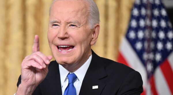 US President Joe Biden delivers his farewell address to the nation from the Oval Office of the White House in Washington, DC, on Wednesday, January 15, 2025.  
 Pool Photo by /UPI,Image: 954060650, License: Rights-managed, Restrictions: , Model Release: no, Credit line: Mandel Ngan / UPI / Profimedia