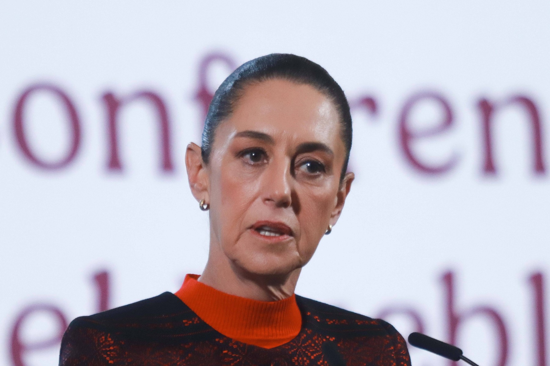 Mexicos President Claudia Sheinbaum Briefing Mexico s President, Claudia Sheinbaum speaking during a briefing conference about the immigration issue after Donald Trump took office as the 47th President of the United States, briefing held at the National Palace. on January 22, 2025 in Mexico City, Mexico. Mexico City CDMX Mexico Copyright: xCarlosxSantiagox,Image: 956574221, License: Rights-managed, Restrictions: imago is entitled to issue a simple usage license at the time of provision. Personality and trademark rights as well as copyright laws regarding art-works shown must be observed. Commercial use at your own risk., Model Release: no, Credit line: Carlos Santiago / imago stock&people / Profimedia