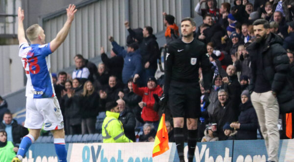 Ewood Park, Blackburn, England, 15th February 2025: Adam Forshaw 28 Blackburn Rovers celebrates his goal during the EFL Sky Bet Championship match between Blackburn Rovers and Plymouth Argyle at Ewood Park in Blackburn, England, on 15th February 2025. Sean Chandler / SPP PUBLICATIONxNOTxINxBRAxMEX Copyright: xSeanxChandlerx/xSPPx spp-en-SeChSp-EFL Sky Bet Championship - Blackburn Rovers v Plymouth Argyle - Ewood Park-8841