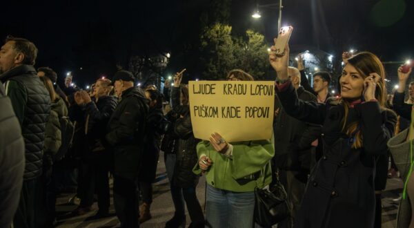01, February, 2025, Podgorica - The informal group of students "Kamo Śutra" called on the citizens of Podgorica to blockade the Blaza Jovanovic bridge because nothing has been done to prevent the crime in Cetinje from happening again.  Photo: R.R./ATAImages

01, februar, 2025, Podgorica - Neformalna grupa studenata "Kamo Śutra" je pozvala gradjane Podgorice na blokadu mosta Blaza Jovanovica posto nista nije uradjeno kako se zločin na Cetinju ne bi ponovio. Photo: R.R./ATAImages Photo: R.R./ATAImages/PIXSELL