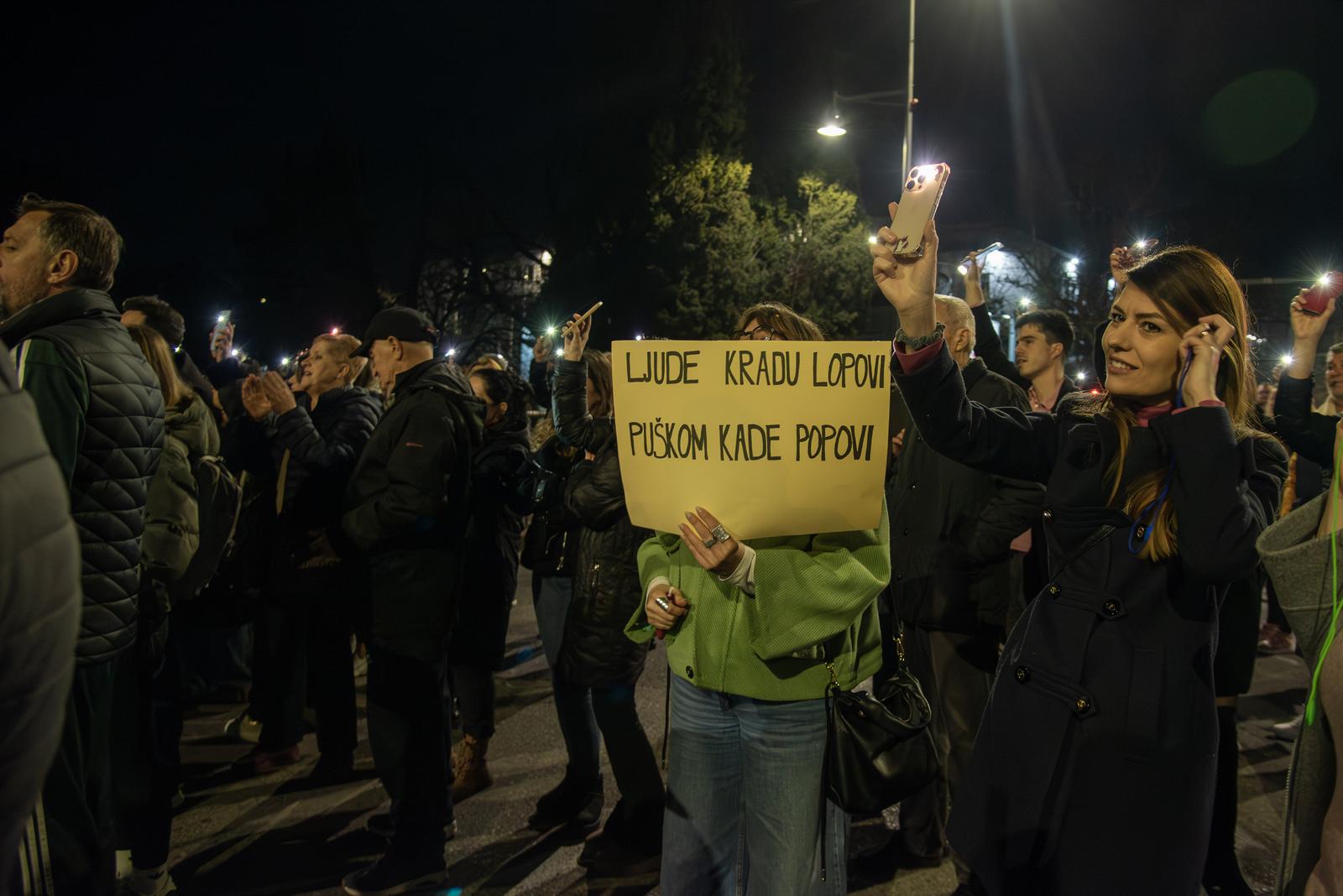 01, February, 2025, Podgorica - The informal group of students "Kamo Śutra" called on the citizens of Podgorica to blockade the Blaza Jovanovic bridge because nothing has been done to prevent the crime in Cetinje from happening again.  Photo: R.R./ATAImages

01, februar, 2025, Podgorica - Neformalna grupa studenata "Kamo Śutra" je pozvala gradjane Podgorice na blokadu mosta Blaza Jovanovica posto nista nije uradjeno kako se zločin na Cetinju ne bi ponovio. Photo: R.R./ATAImages Photo: R.R./ATAImages/PIXSELL