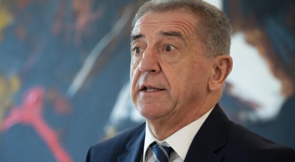 15.11.2024., Zagreb - Ured predsjednika Republike Hrvatske, Pantovcak 241. Predsjednik Republike i vrhovni zapovjednik Oruzanih snaga Republike Hrvatske Zoran Milanovic urucio je odlikovanja i pocasne cinove hrvatskim braniteljima iz Domovinskog rata. Darko Milinovic dao izjavu o Viliju Berosu. Photo: Davor Puklavec/PIXSELL