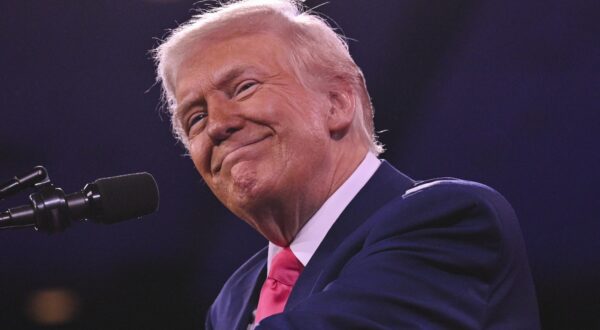 US President Donald Trump smiles as he addresses the annual Conservative Political Action Conference (CPAC) at the Gaylord National Resort & Convention Center at National Harbor ini Oxon Hill, Maryland, on February 22, 2025.,Image: 967677449, License: Rights-managed, Restrictions: , Model Release: no, Credit line: ROBERTO SCHMIDT / AFP / Profimedia