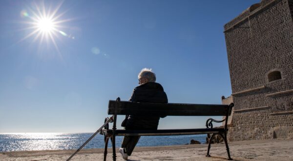 16.01.2020., Stara gradska jezgra, Dubrovnik - Gradski kadrovi. Zivot unutar gradske jezgre.rPhoto: Grgo Jelavic/PIXSELL