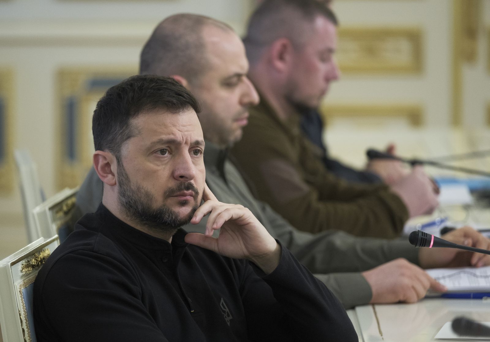 epa11824397 Ukraine's President Volodymyr Zelensky speaks during a meeting with German Defence Minister Boris Pistorius (not seen) in Kyiv, Ukraine, 14 January 2025. Pistorius arrived in Kyiv with a surprise visit to meet with top Ukrainian officials amid the Russian invasion.  EPA/VITALII NOSACH