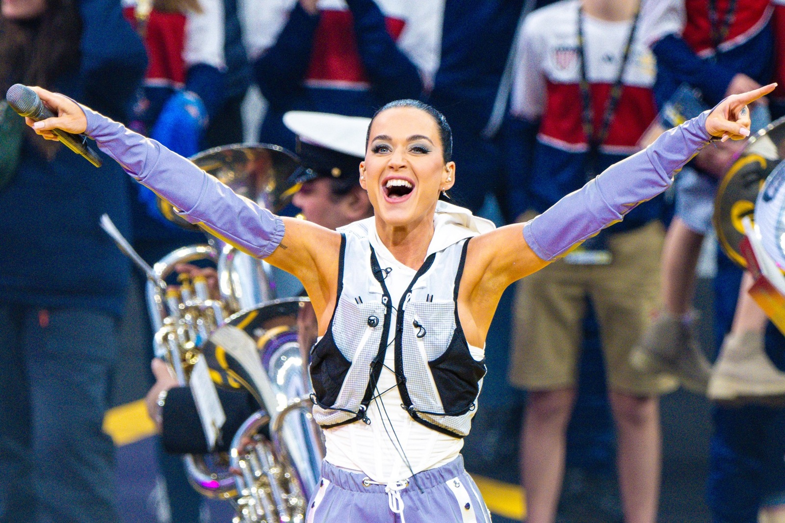 Katy Perry at the Opening Ceremony in BC Place Stadium at the start of Invictus Games Vancouver Whistler 2025 in Vancouver, Canada, on February 8, 2025.,Image: 961606270, License: Rights-managed, Restrictions: *** World Rights Except The Netherlands and Germany *** DEUOUT NDLOUT, Model Release: no, Credit line: DPPA / ddp USA / Profimedia