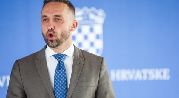 02.01.2025., Zagreb - U NSK odrzana 56. sjednica Vlade republike Hrvatske. Dolazak clanova na sjednicu. Nakon sjednice izjavu je dao ministar Marin Piletic. Photo: Slavko Midzor/PIXSELL